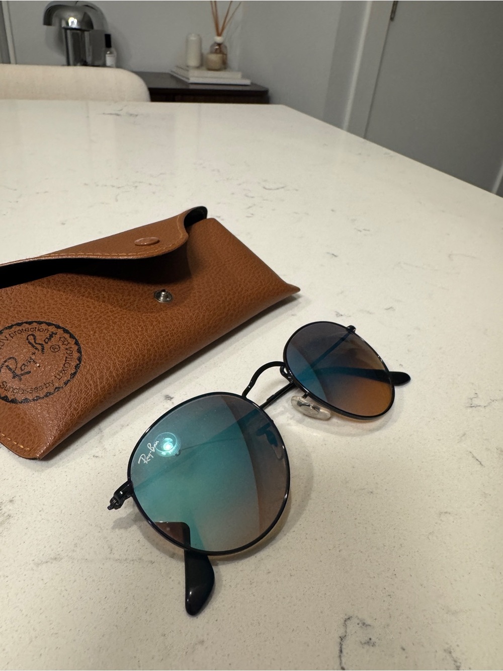 Ray-Ban Round Metal Sunglasses with Blue-Brown Gradient Lenses